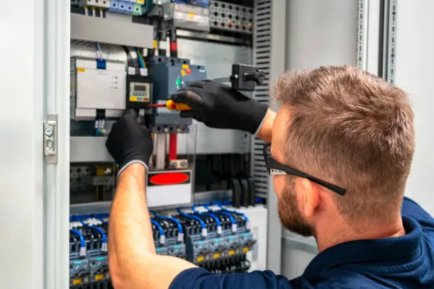 Consultoria em eficiência de sistemas elétricos